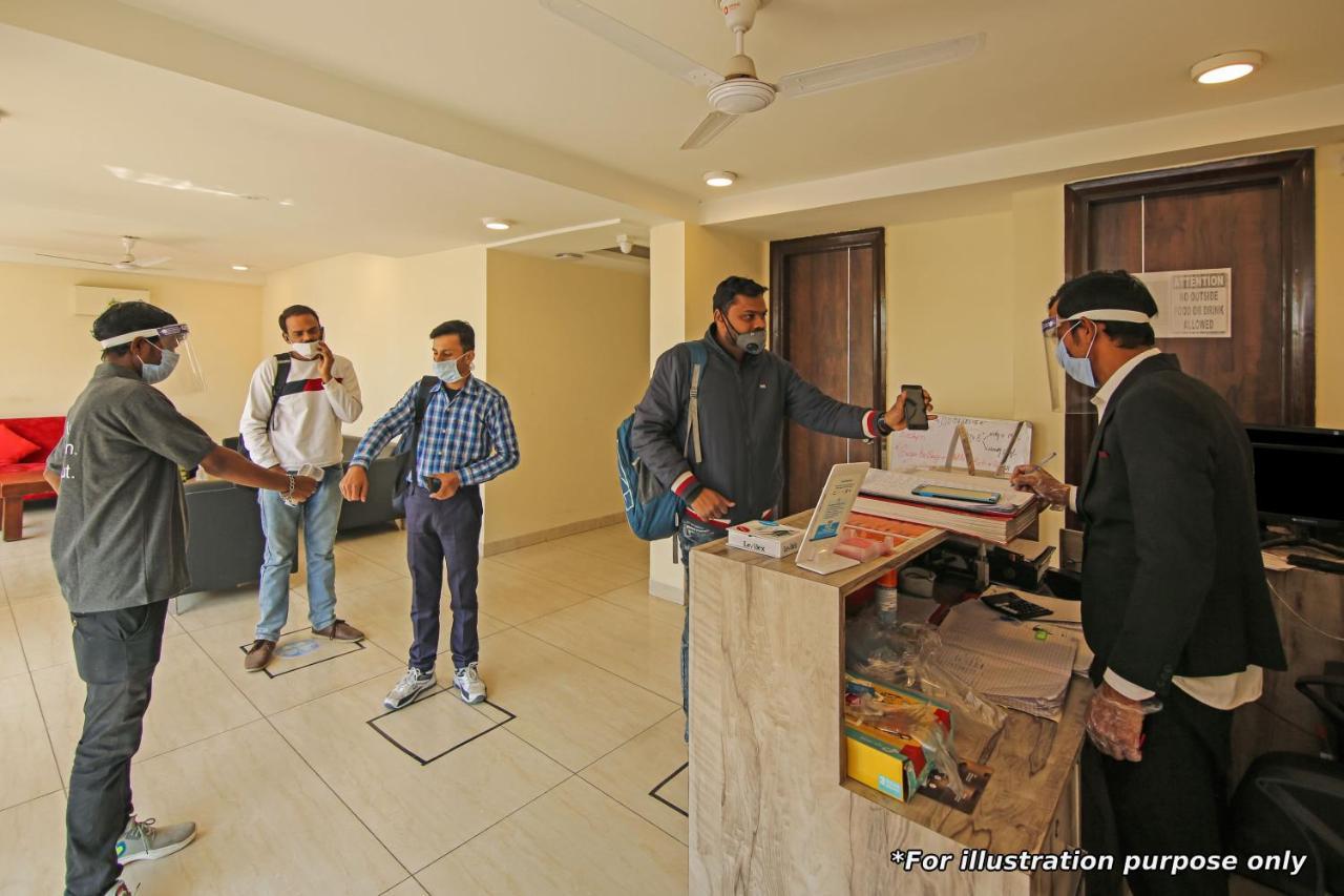 Oyo 82476 Royal Garden Ghaziabad Eksteriør bilde